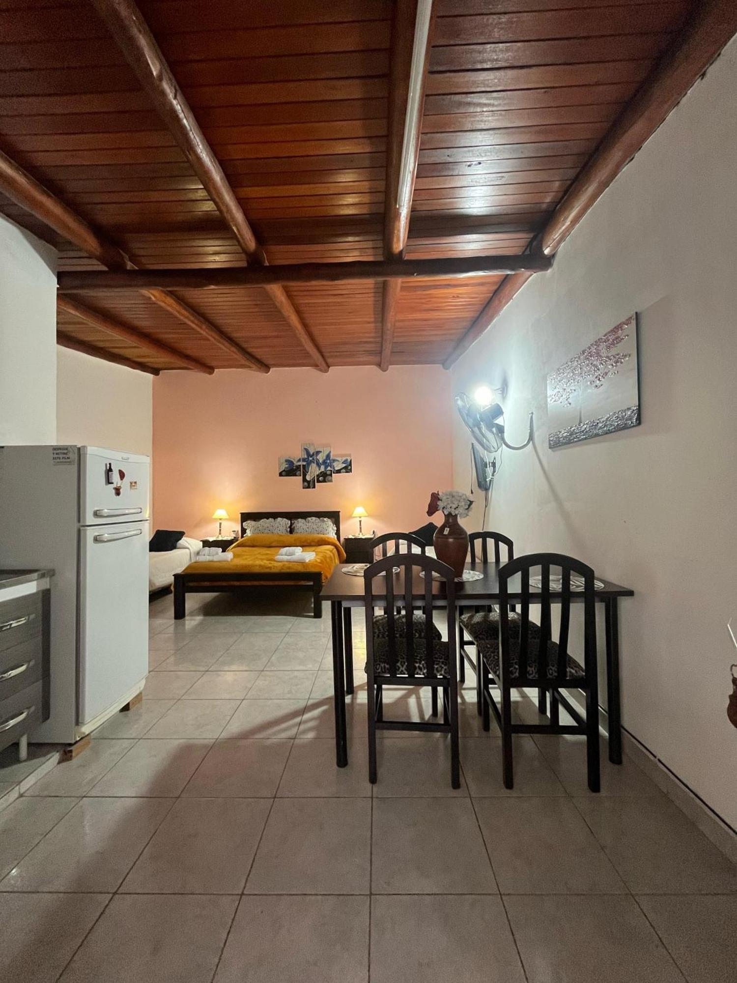 Monoambientes Avril Apartment