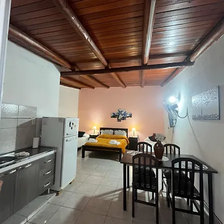 Monoambientes Avril Apartment Federacion Exterior photo